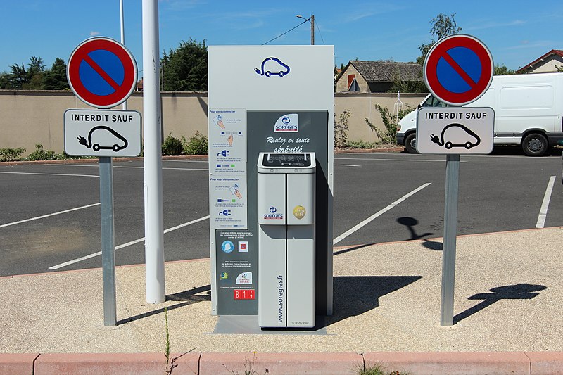 Bornes de recharge pour voitures électriques